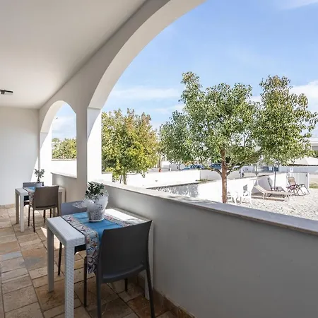 Vila Simonetta A Mancaversa 9pax- Apulia *