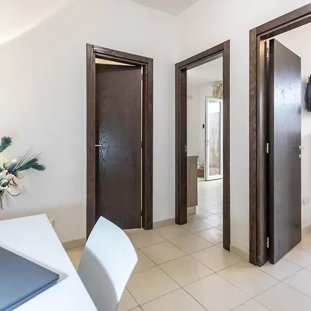 Simonetta A Mancaversa 9pax- Apulia