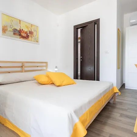 Villa Simonetta A Mancaversa 9pax- Apulia *