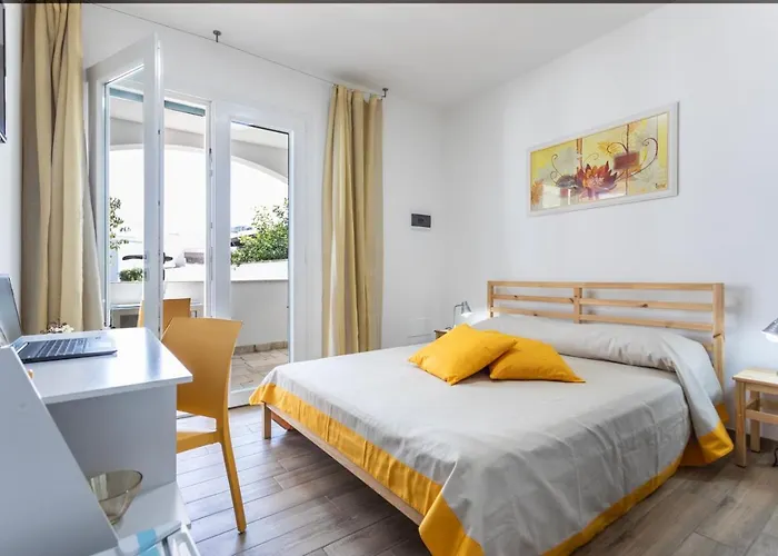 Simonetta A Mancaversa 9pax- Apulia * Marina di Mancaversa