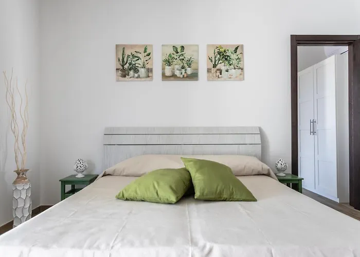 Simonetta A Mancaversa 9pax- Apulia ヴィラ マリーナ・ディ・マンカヴェルサ