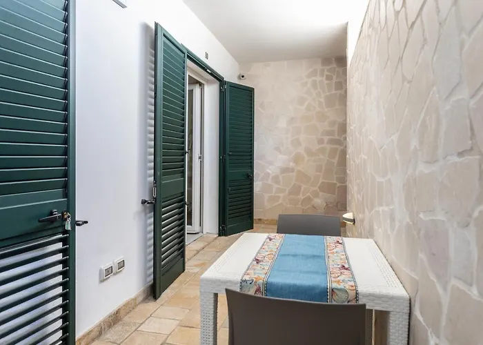 Simonetta A Mancaversa 9pax- Apulia Vila